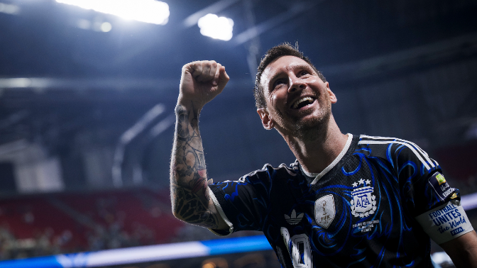 Rafa Alkorta sobre la Argentina de Messi: "Todos los compañeros lo idolatran y se dejan la vida en cada jugada por él" episode artwork