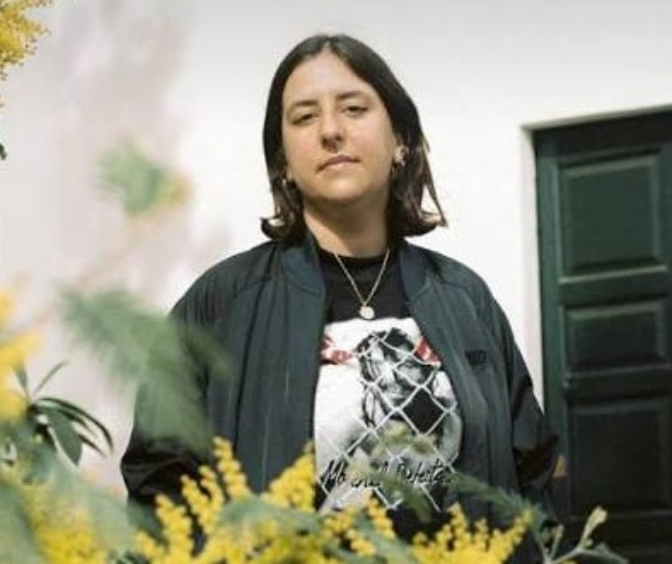Marta Echaves presenta su ensayo 'Quimicas piedades' en Ibiza episode artwork