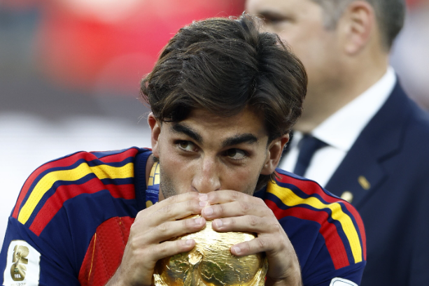El Barça vol renovar Ferran Torres a partir de setembre per qüestions fair-play