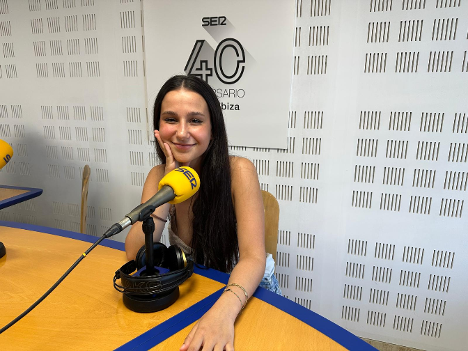 Silvia Cardona: "Visito Ibiza a menudo, sin el mar no puedo vivir" episode artwork
