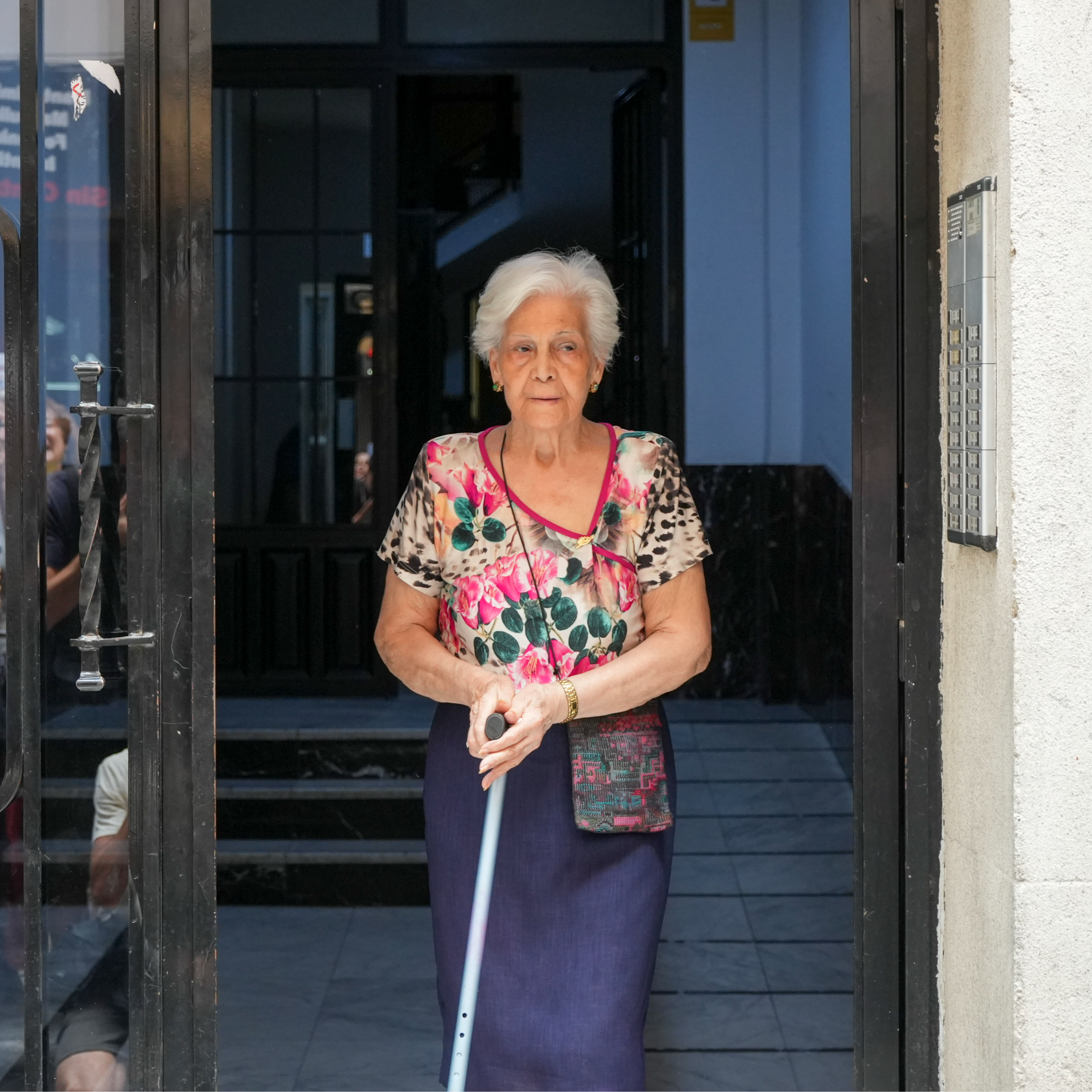 La Ventana a las 16h | "Esto no es ley ni es vida. Es un abuso": Paquita cuenta cómo una promotora ha intentado desahuciarla del piso en el que lleva viviendo 28 años