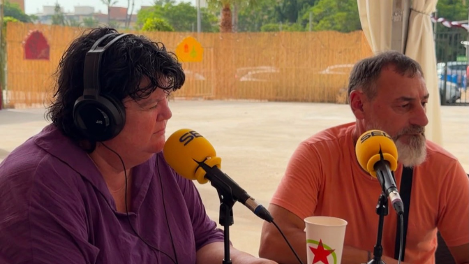 Marta Llinares reina cristiana de la compañía Llauradors y Joan Lloret rey de la compañía Artilleria del Islam episode artwork