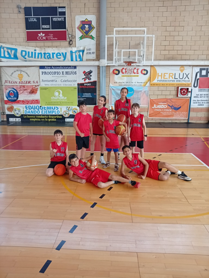 Entrevista con el organizador y entrenador de los partidos amistosos de baloncesto de El Picazo, David López episode artwork