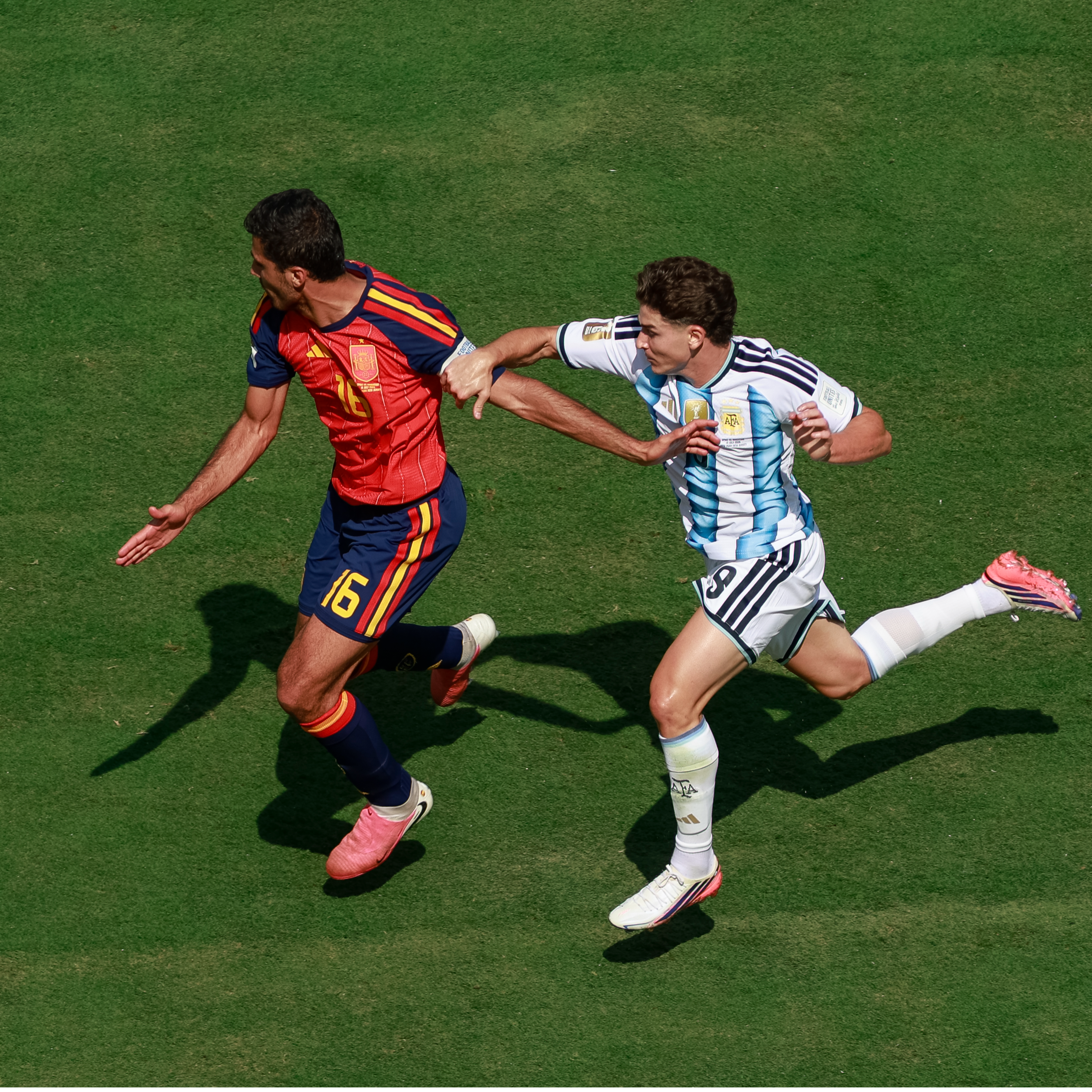 El Sanedrín | Pablo Pinto: "Si finalmente se concreta el fichaje de Rodri, descarto al 200 % que el Barça vaya a fichar también a Julián Álvarez"