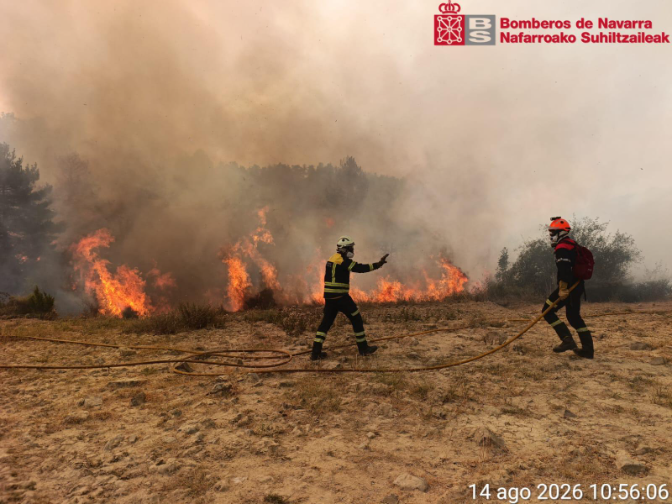 Bomberos de Navarra advierten de la magnitud del incendio de Peñas de Riglos episode artwork