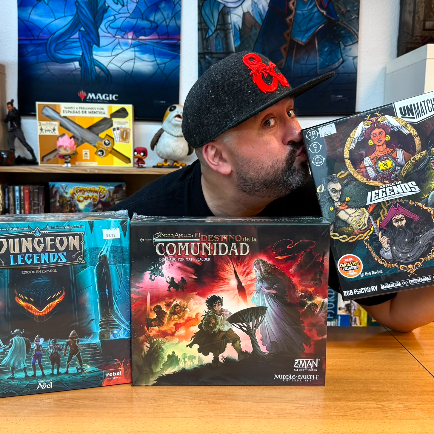 Descubrimos tres juegos de mesa para sumergirnos en mundos de Fantasía: ‘El Señor de los Anillos: Destino de la Comunidad’, ‘Dungeon Legends’ y ‘Unmatched Adventures: Relatos Asombrosos’ episode artwork