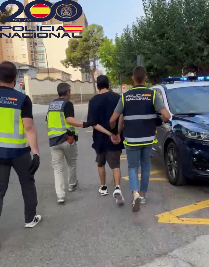 Detingut un perillós fugitiu buscat pel Regne Unit, que a Lleida va ser gravat mentre apunyalava una persona