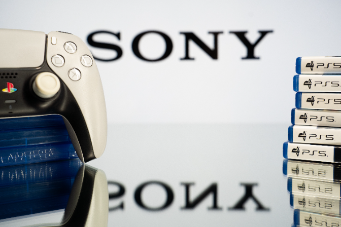 Los jugadores de PlayStation declaran la guerra simbólica a Sony episode artwork