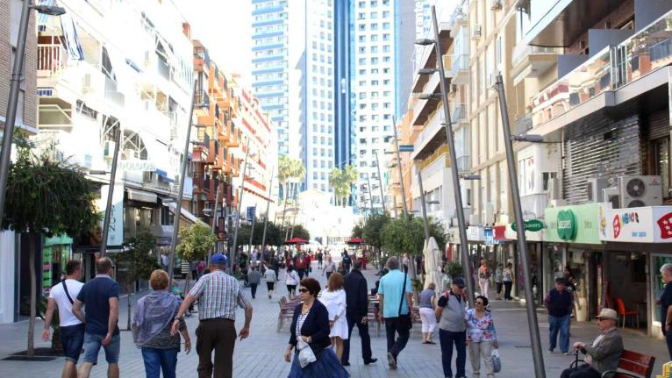El alcalde de Benidorm, Toni Pérez, sobre la situación del comercio local episode artwork