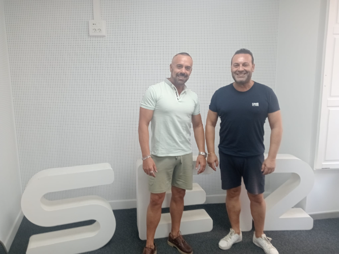 Entrevista a Ángel Solana y Marcos Cruz (Ballet Español de Linares). Estreno del espectáculo "El amor brujo" en el pórtico de la Feria de Linares episode artwork