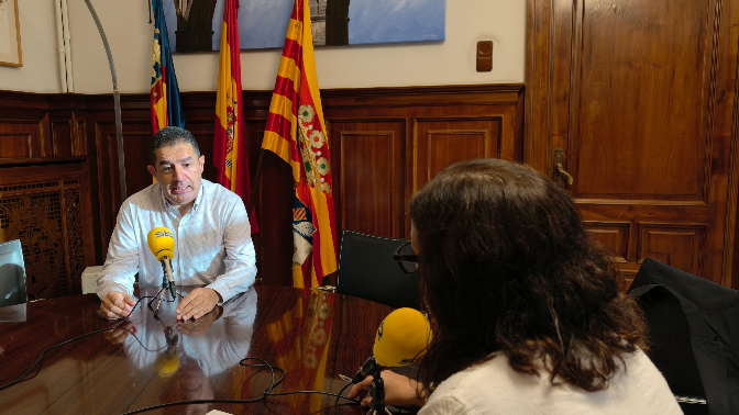 Toni Francés: "Tras 16 años al frente de la alcaldía de Alcoy me va a costar desconectar de la política" episode artwork