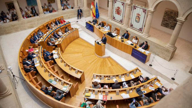 VOX e IU ultiman sus procesos de cara a las próximas elecciones episode artwork