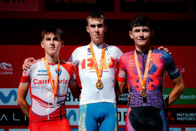 Dario Gimeno, el prometedor ciclista cántabro de 17 años, concentrado con la selección junior para prepara el europeo de Lubliana: "Preparar el Europeo con la selección es una oportunidad única" episode artwork