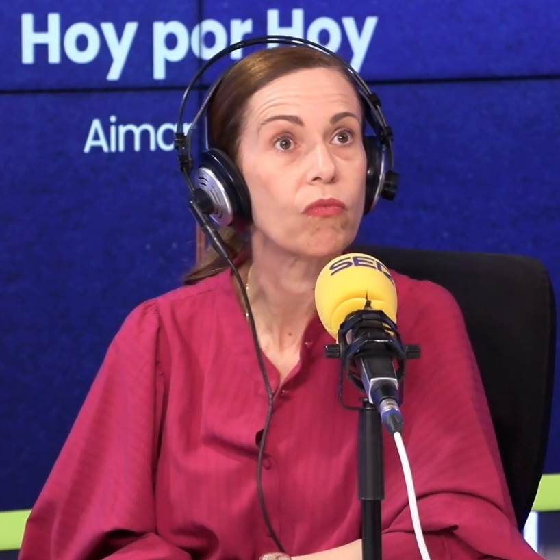 Ángeles Caballero y una perturbadora frase sobre la prostitución: "¿No pretenderá que multemos a señores que pagan por estar con señoras?" Los cruasanes de Hoy por Hoy |