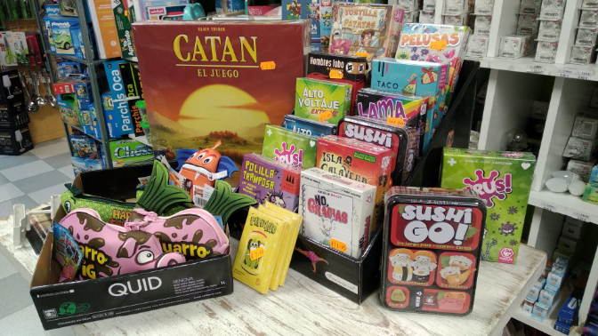 Los juegos de mesa reclaman su espacio frente a las pantallas: "Hay que pasar más tiempo de calidad con familia y amigos"