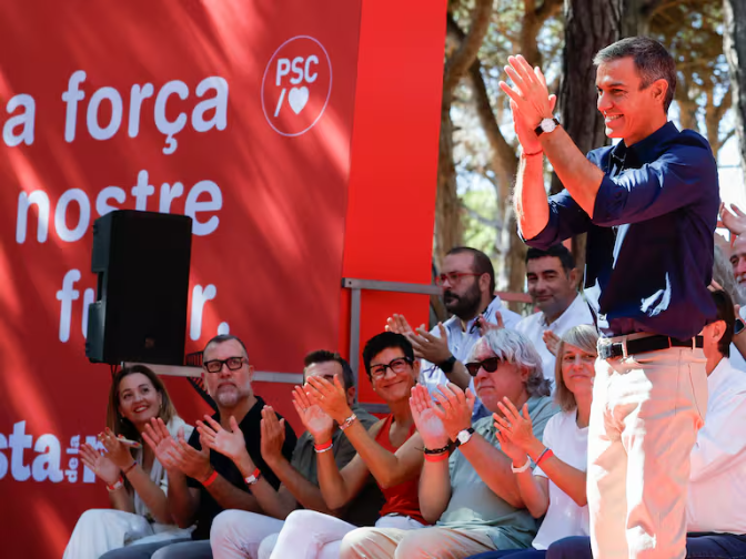Sánchez señala a PP y Vox por su posición ante la crisis migratoria de Ceuta: "En lo que están es en que le vaya mal a España"