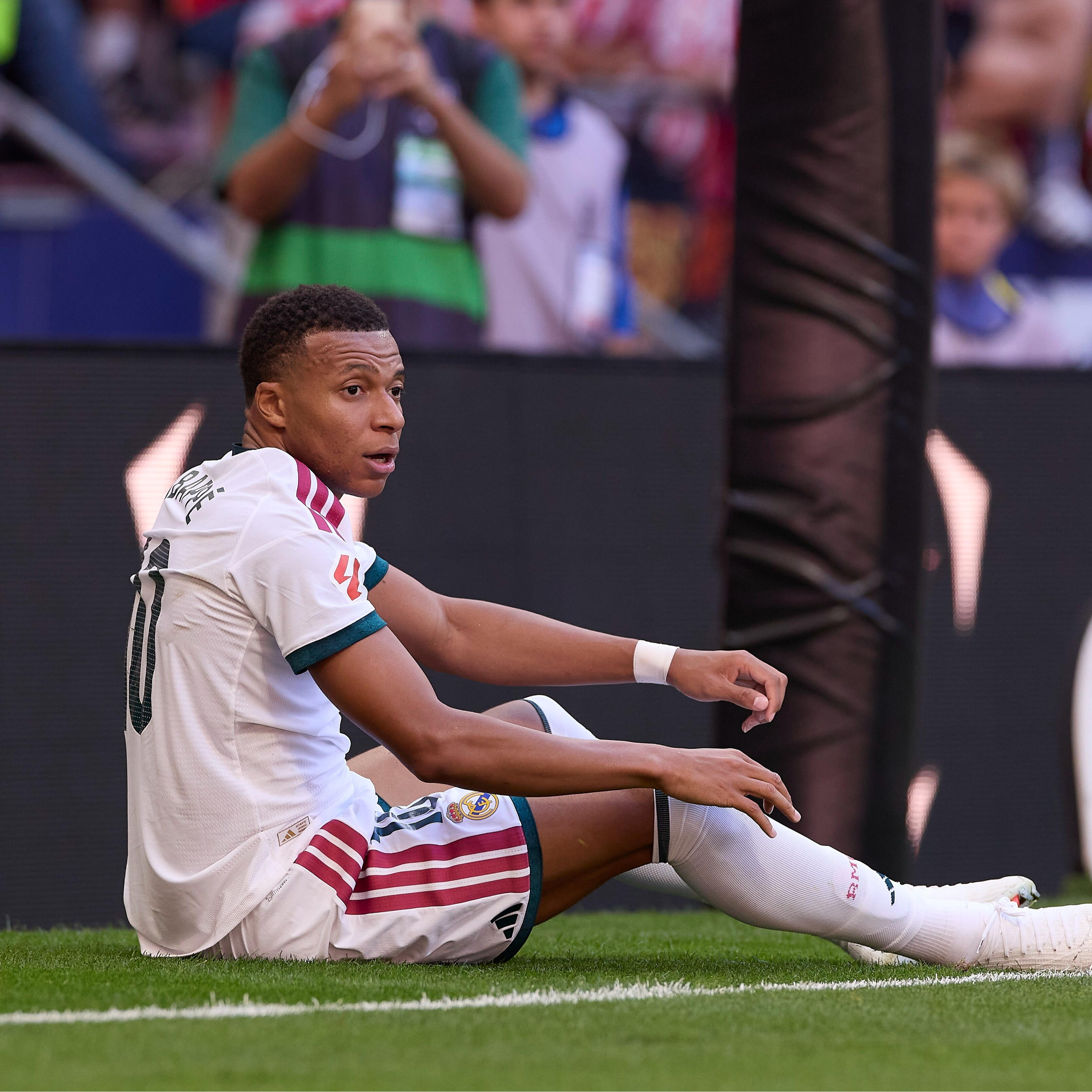 Imagen de La advertencia a Kylian Mbappé en su carrera hacia el Balón de Oro: 