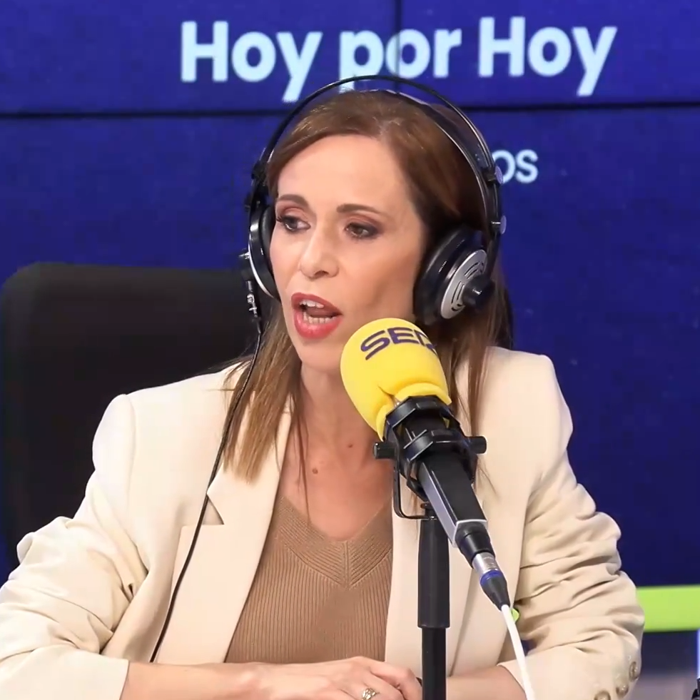 "Esa juventud también existe en el Madrid de las terrazas": Ángeles Caballero reivindica a la gente joven en el desahucio de Maricarmen