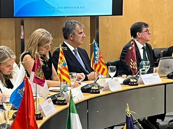 Juan María Vázquez, consejero de Medio Ambiente y Universidades episode artwork