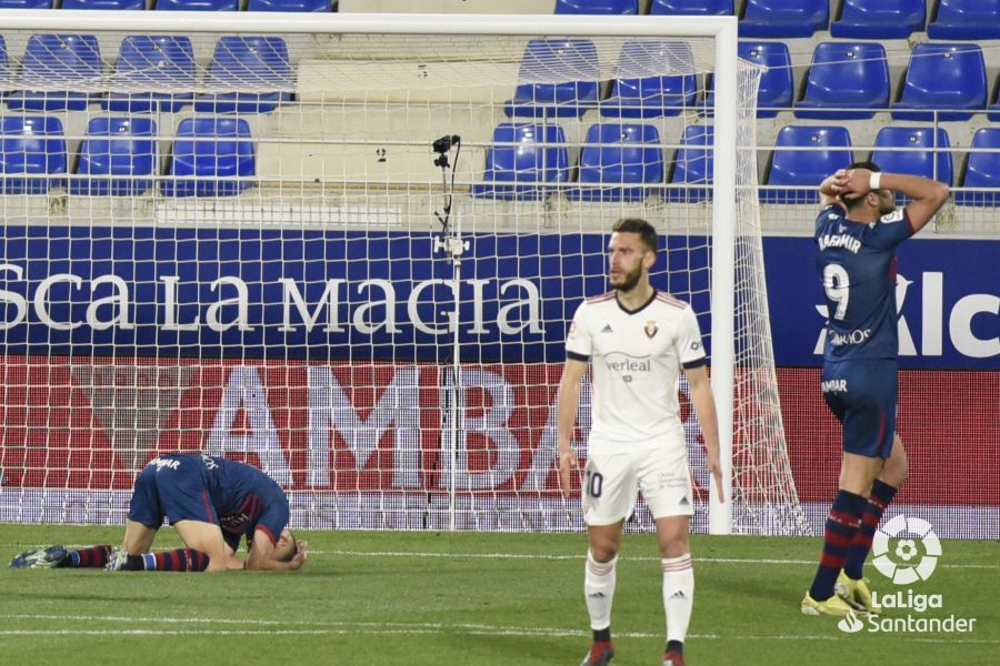 Resumen del partido SD Huesca 0 Osasuna 0